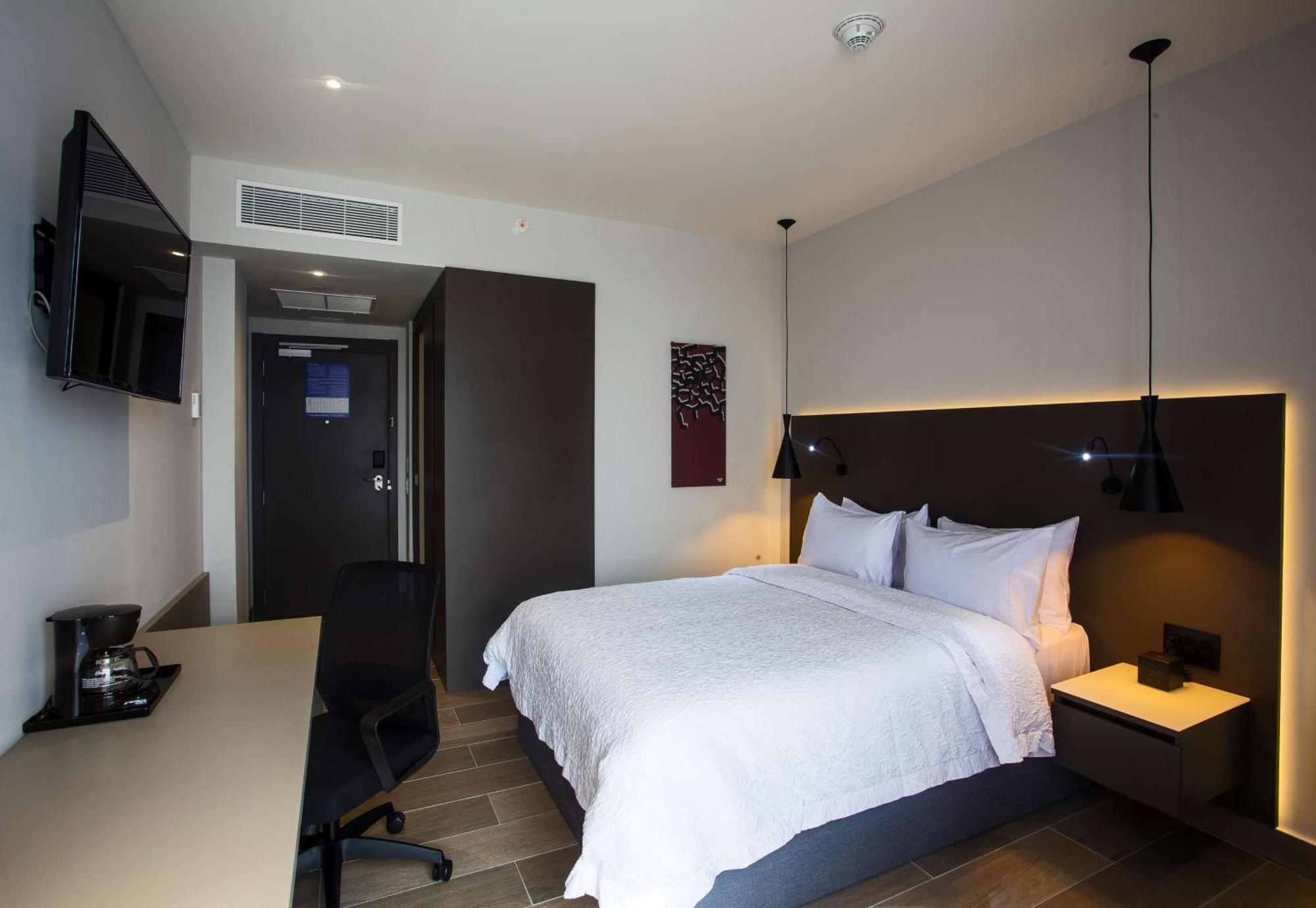 Отель Hampton By Hilton David, Panama Экстерьер фото