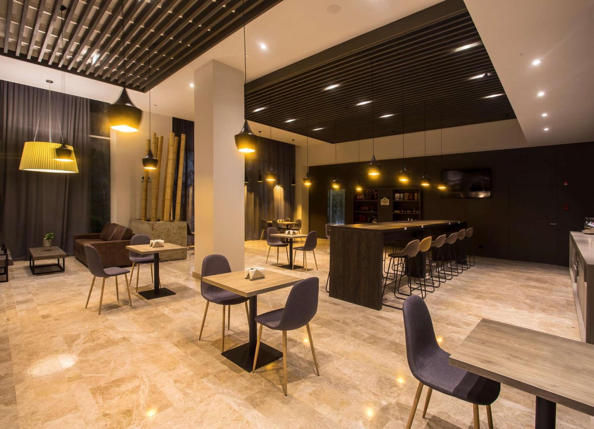 Отель Hampton By Hilton David, Panama Экстерьер фото